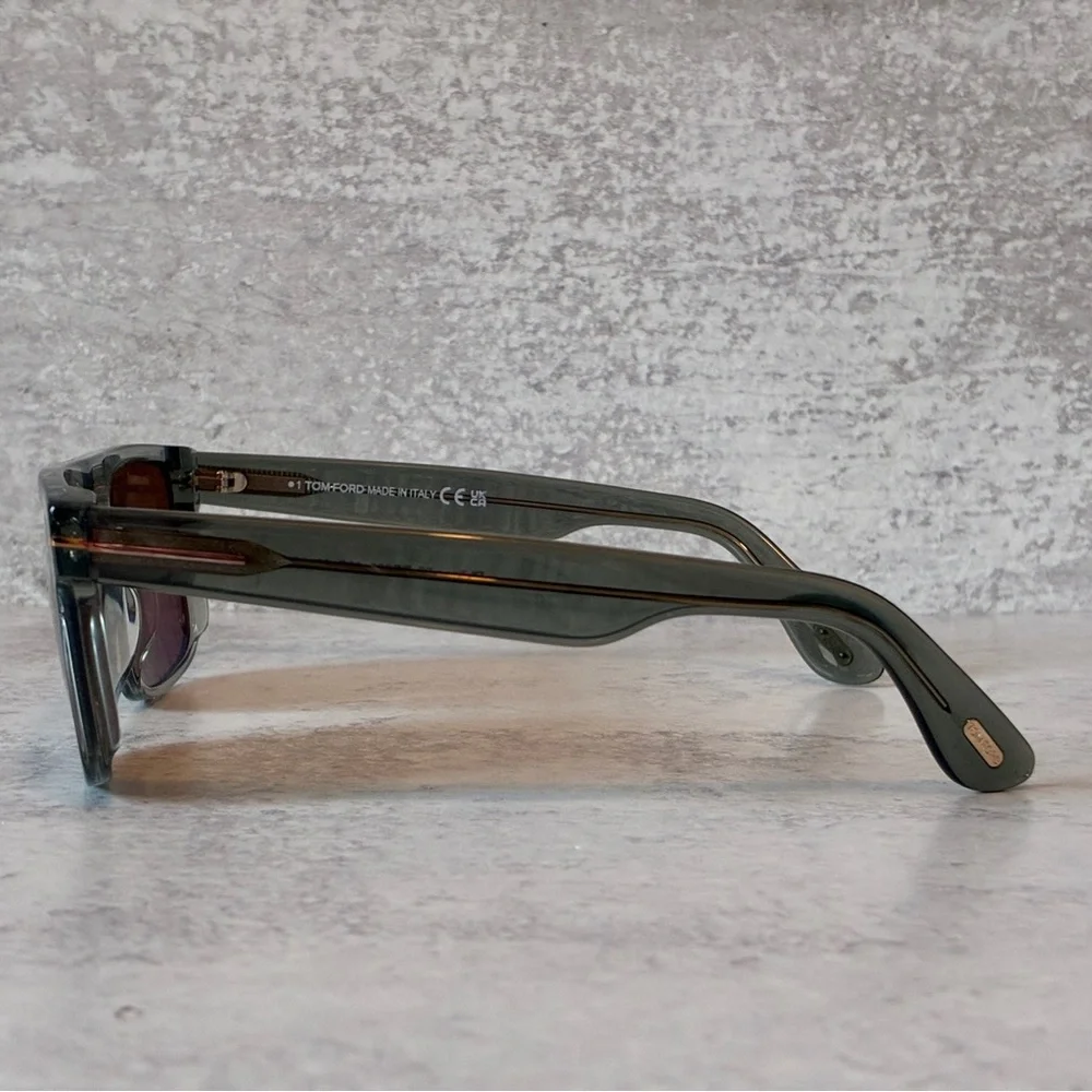 Tom Ford olive transparent